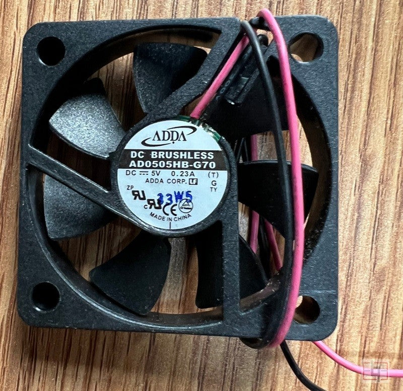ADDA AD0505HB-G70 5V 0.23A 2wires cooling fan ADDA AD0505HB-G70 5V 0.23A 2wires cooling fan